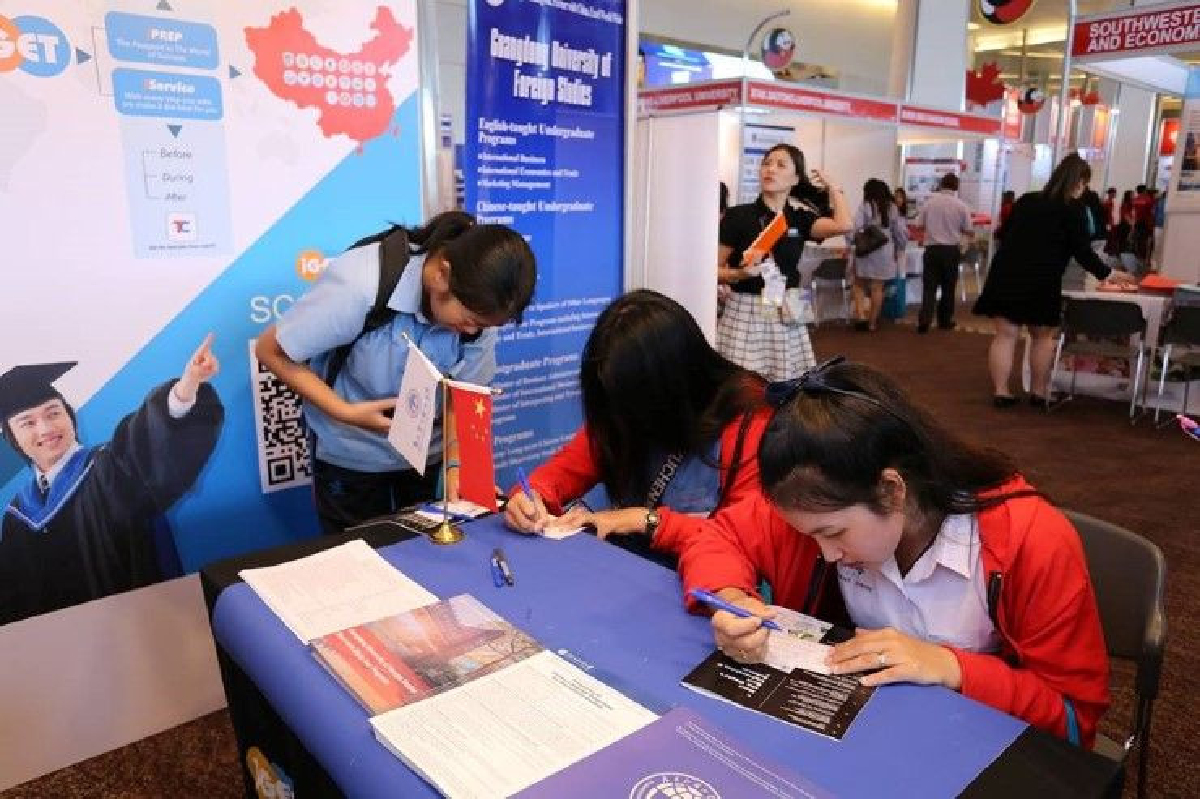 iGET เปิดตัวแอพใหม่ JobsTC รองรับบัณฑิตจบใหม่หางานไทย-จีน iGET เปิดตัวแอพใหม่ JobsTC รองรับบัณฑิตจบใหม่หางานไทย-จีน