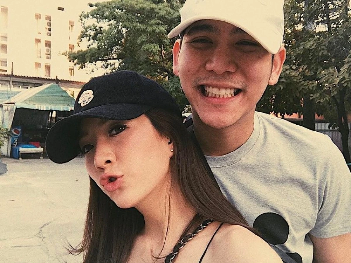 เซย์กู๊ดบายอีกคู่! พอร์ช ศรัณย์ เลิกแฟนสาว เกรซ ปิดฉากรัก 3 ปีพี่ไม่ปลื้ม