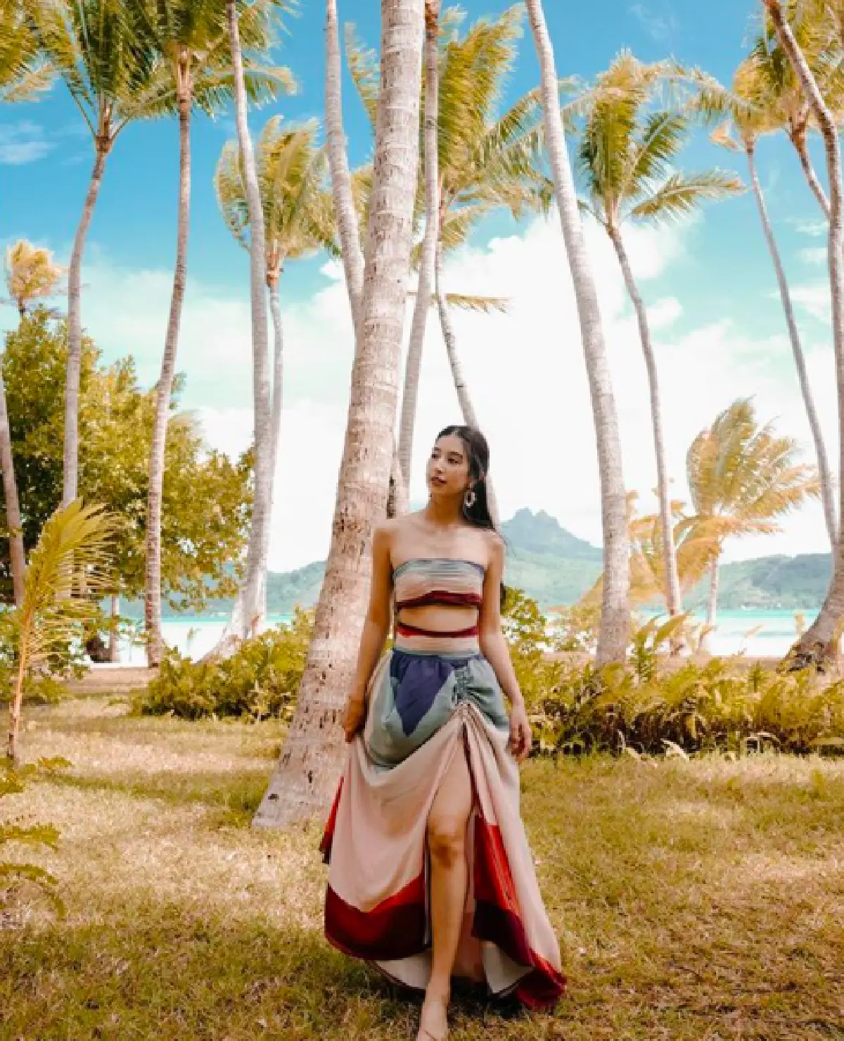 "มิ้นต์ ชาลิดา” อวดภาพสุดแฮปปี้ ว่ายน้ำเล่นกับฝูงปลากระเบนอย่างใกล้ชิดที่โบราโบร่า