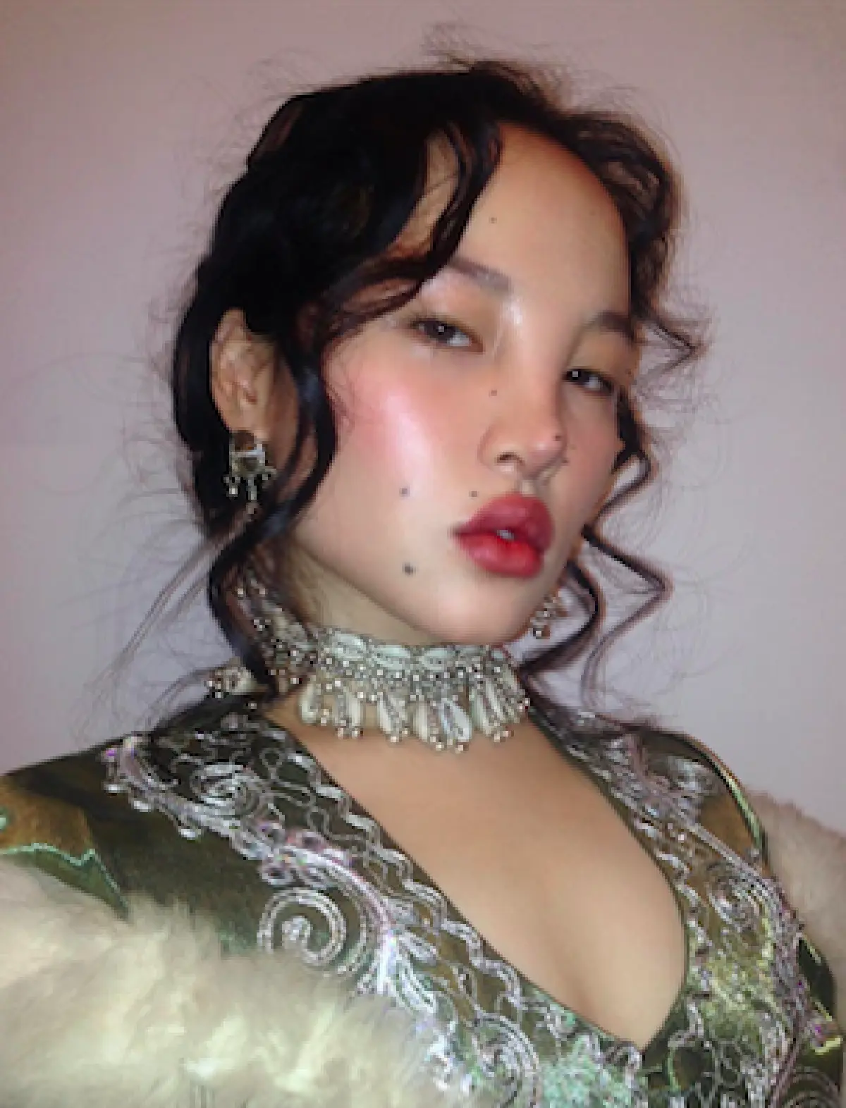 ส่องภาพ "Tsunaina Limbu” นางแแบบชาวทิเบต ที่มีใบหน้าเก๋ ไม่เหมือนใคร