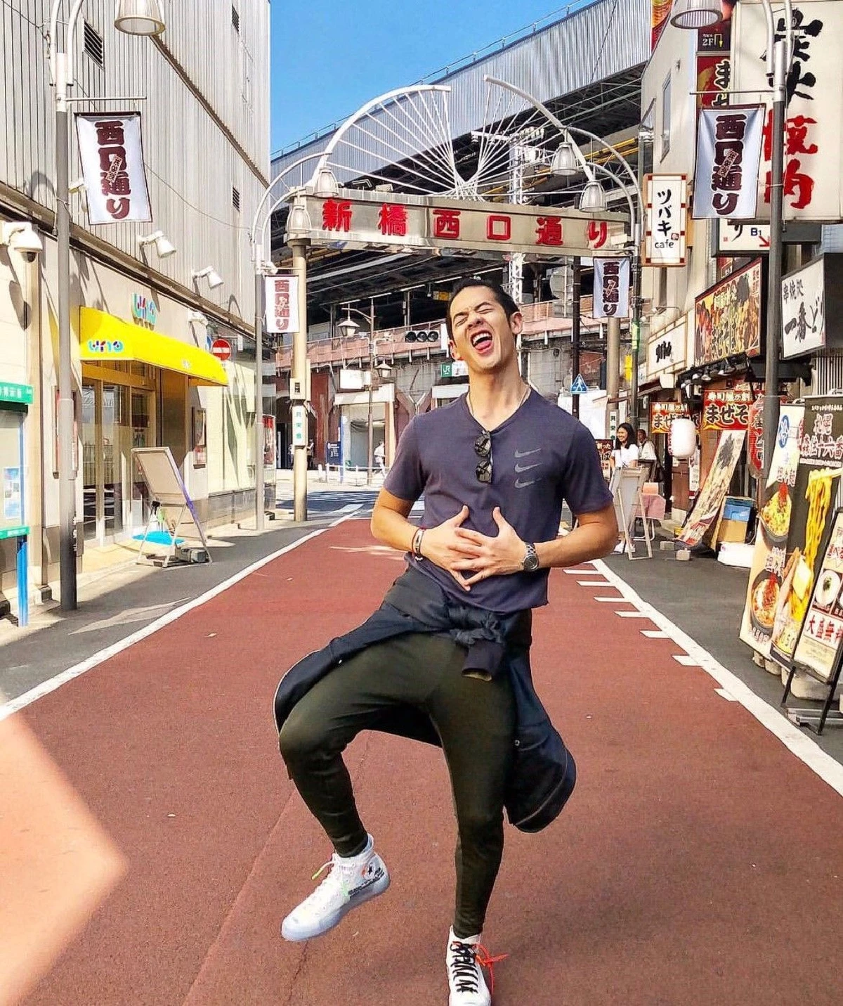 ส่องภาพหนุ่มตี๋ขี้เล่น! เป๋า วฤธ สวมชุดการ์ตูนอวดความน่ารักที่ญี่ปุ่น