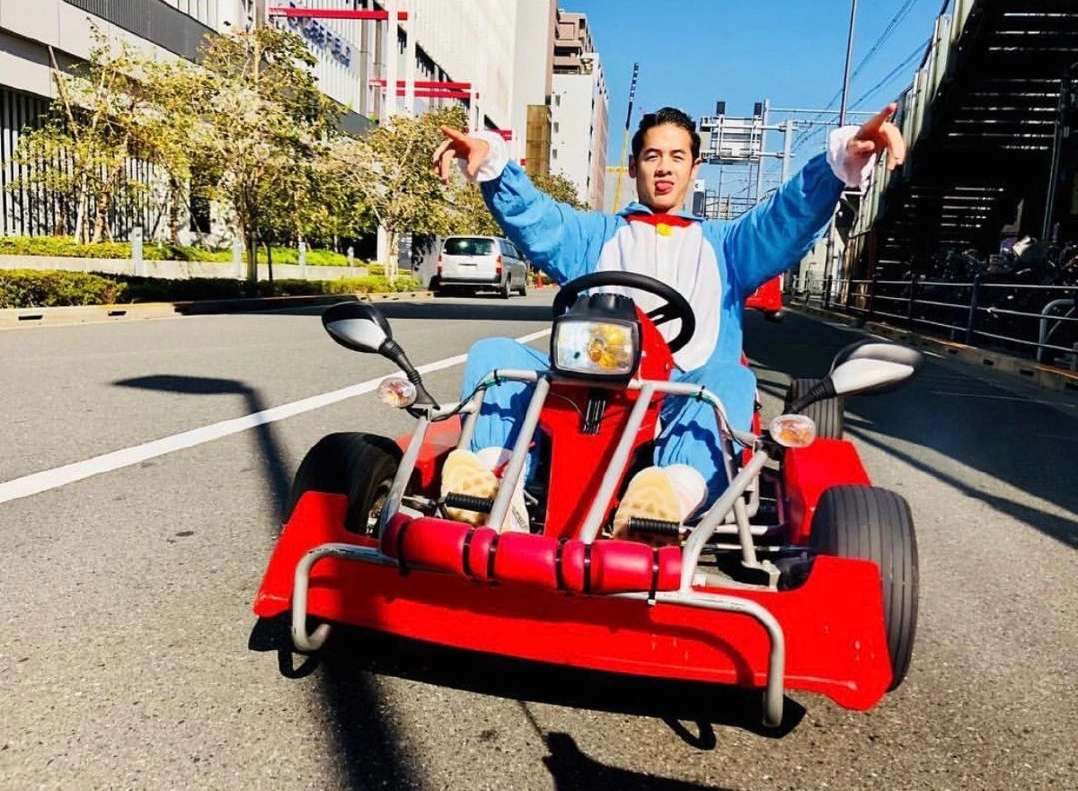 ส่องภาพหนุ่มตี๋ขี้เล่น! เป๋า วฤธ สวมชุดการ์ตูนอวดความน่ารักที่ญี่ปุ่น