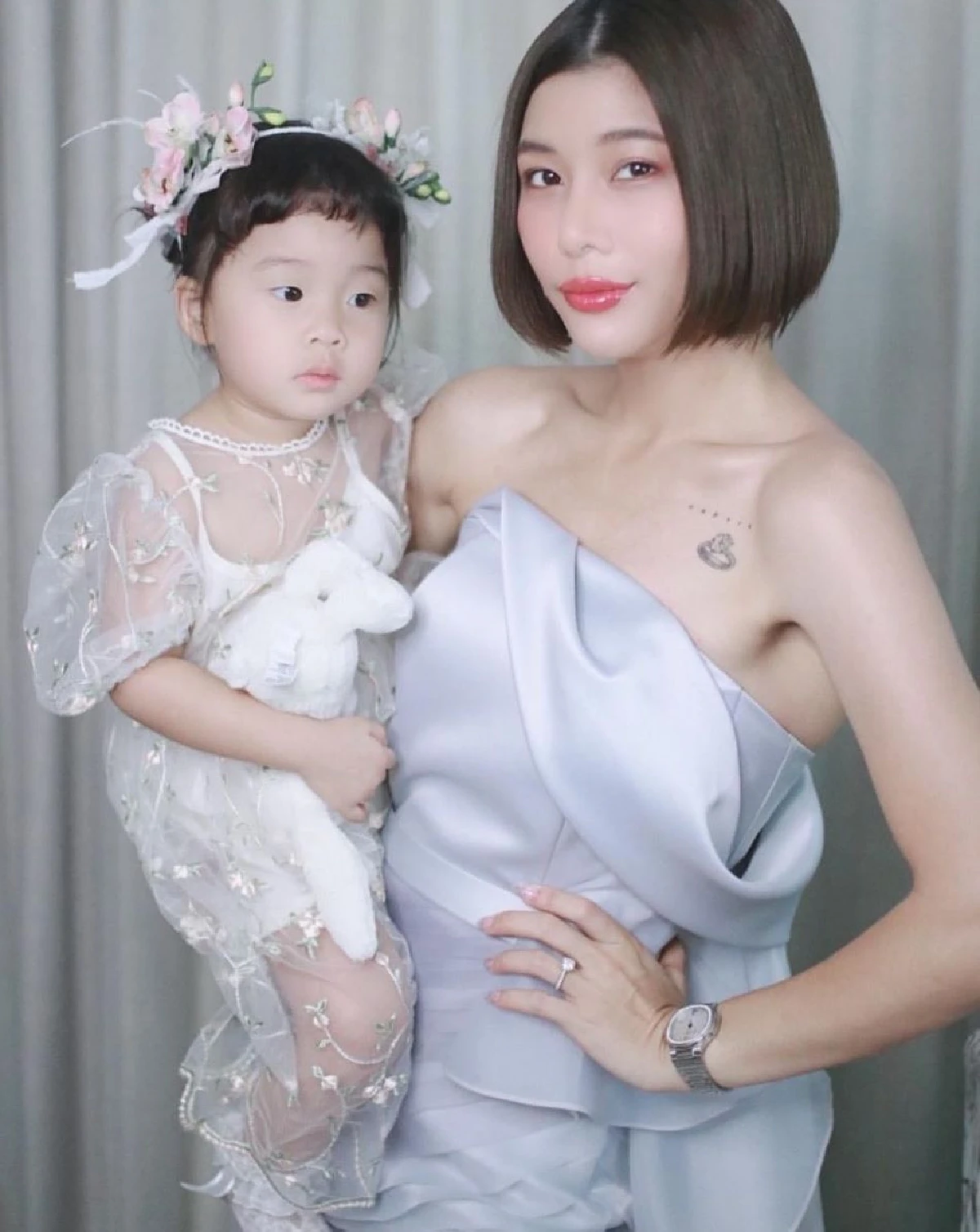 ขนมาทั้งวงการ! เหล่าคนบันเทิงสวยหล่อจัดเต็มร่วมยินดีกับ พุฒิ-จุ๋ย