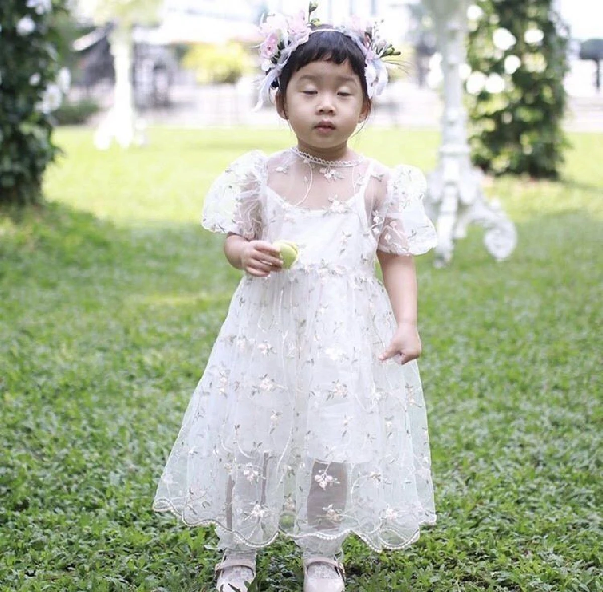 ไม่ไหวอย่าฝืน! น้องเป่าเปา ง่วงตาปรือ..ตื่นแต่เช้าไปงานแต่ง พุฒ-จุ๋ย