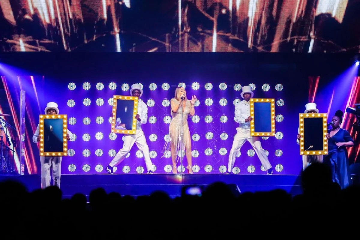 มารายห์ แครีย์ โชว์สุดประทับใจ