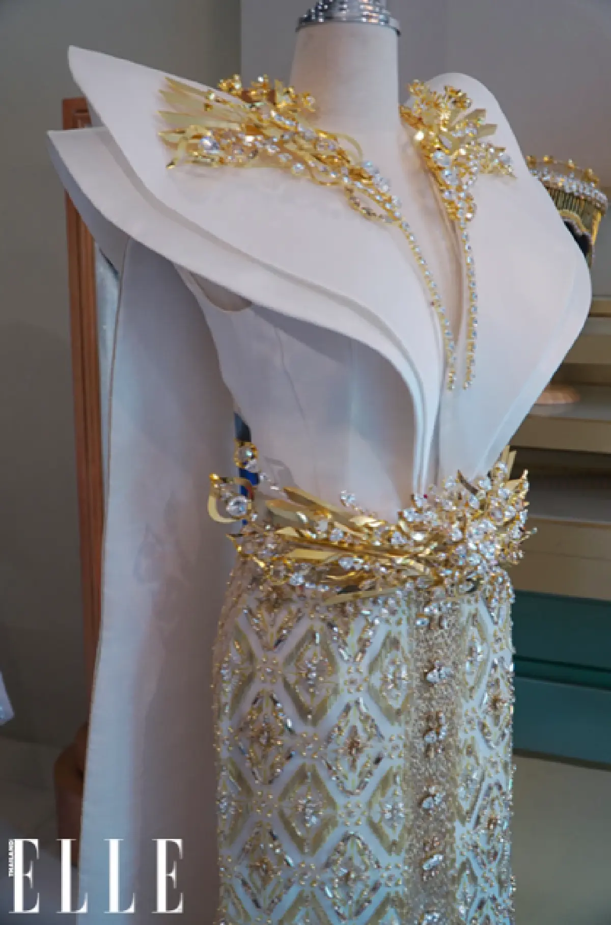 ดาวล้านดวง “นิ้ง โศภิดา” ฟิตติ้งชุดประจำชาติ Chang The Icon Of Siam