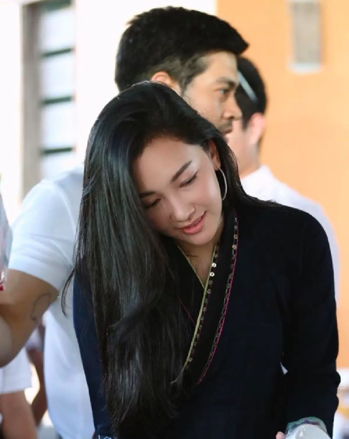 นานๆ เห็นที “นุ่น” โพสต์ภาพคู่ "ต๊อด” เคียงข้างทำบุญด้วยกัน