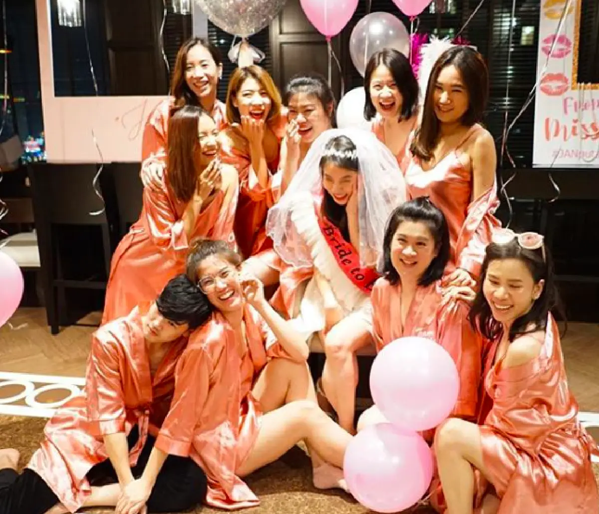 ส่องภาพปาร์ตี้สละโสด “แจนิส” น้องสาวสุดหวงของ “เจนี่ เทียนโพธิ์สุวรรณ”