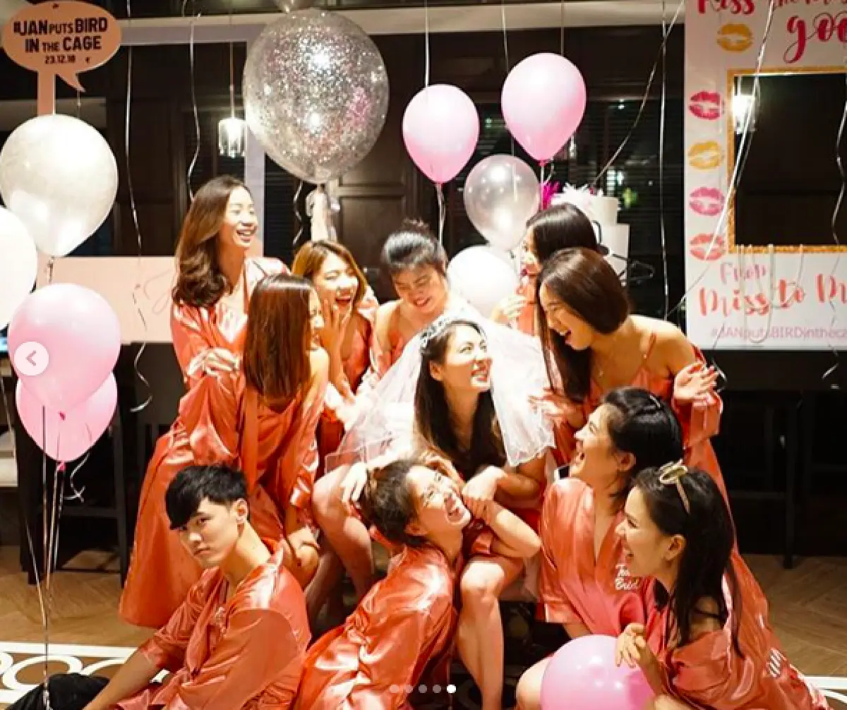 ส่องภาพปาร์ตี้สละโสด “แจนิส” น้องสาวสุดหวงของ “เจนี่ เทียนโพธิ์สุวรรณ”