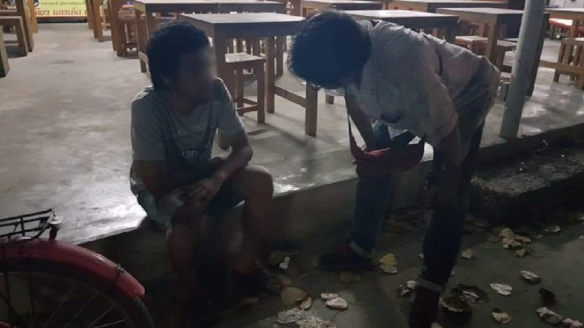 “ใหม่” สุดเซ็ง! โดนหนุ่มบุกรุกยามดึก จนต้องเรียกตำรวจมาเพื่อนำตัวไป