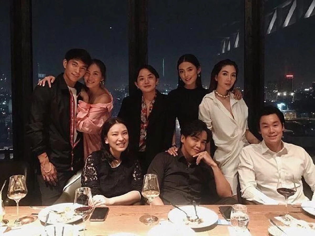 “เจนี่-วุ้นเส้น” ควงหวานใจ พร้อมเพื่อนซี้พากันมาเป็นคู่สวีทหวาน