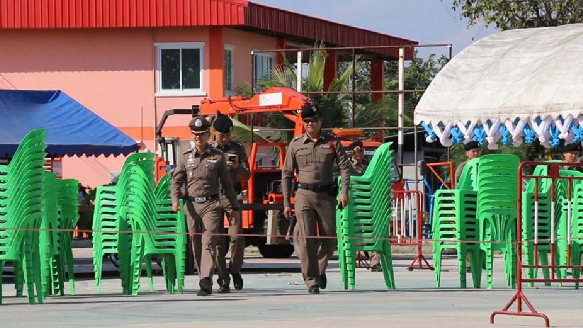 ตำรวจขอนแก่นตรวจท่าน้ำทดสอบความแข็งแรงรับคืนลอยกระทง