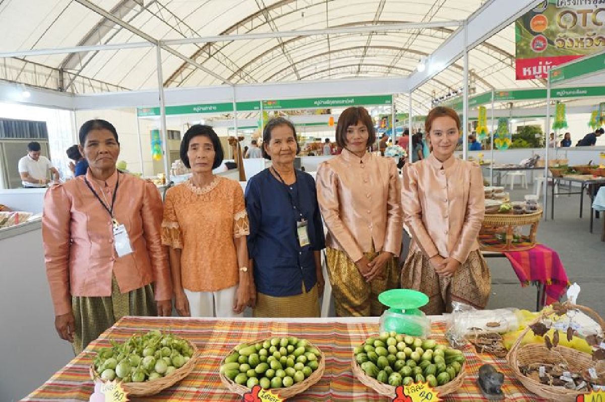เช็คอิน ณ สิงห์บุรี : เที่ยวเมืองสิงห์ ไหว้หลวงพ่อทันใจ ชมวิถีแห่งวัฒนธรรม อิ่มหนำตำนานแห่งศรัทธา เช็คอิน ณ สิงห์บุรี : เที่ยวเมืองสิงห์ ไหว้หลวงพ่อทันใจ ชมวิถีแห่งวัฒนธรรม อิ่มหนำตำนานแห่งศรัทธา