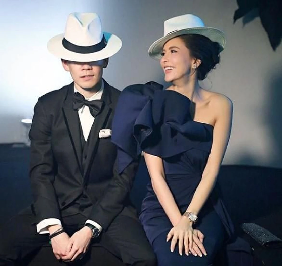 สวยฉ่ำใต้แสงจันทร์! ศรีริต้า เผยภาพหวานลอยกระทงเคียงข้าง ไฮโซกรณ์