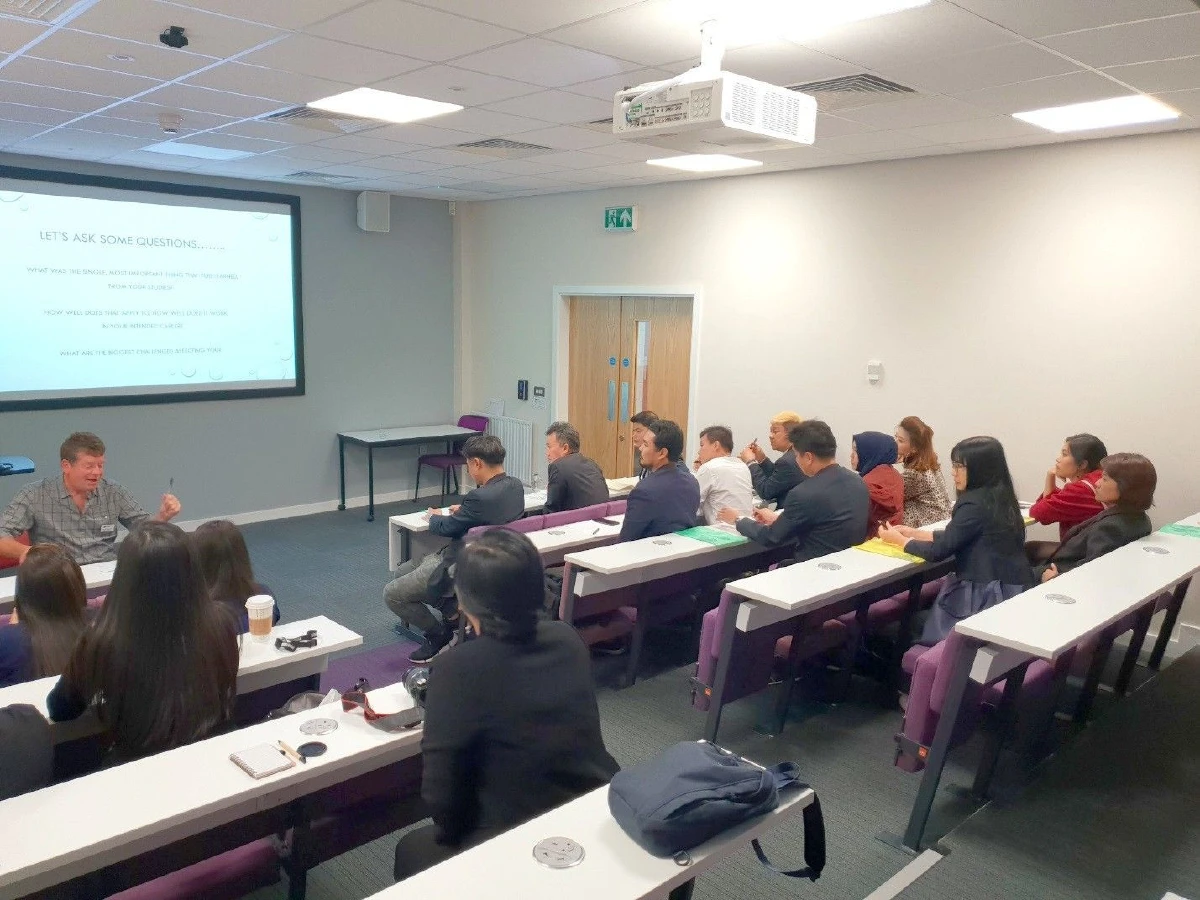 เลือกเรียนต่อปริญญาโท ใน 8 สาขาวิชา กับ คณะบริหารธุรกิจ มทร.ธัญบุรี ที่นี่ของจริง!