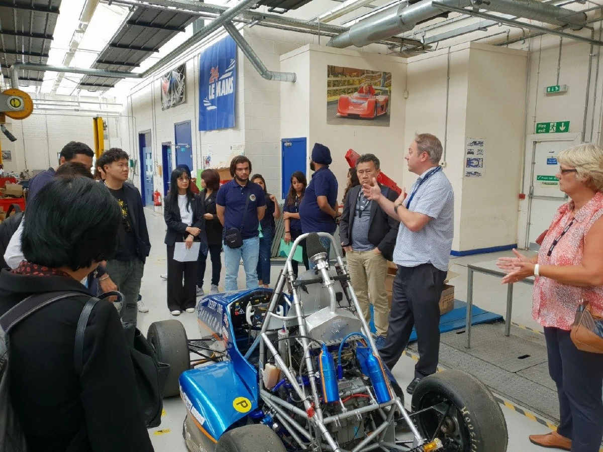 เลือกเรียนต่อปริญญาโท ใน 8 สาขาวิชา กับ คณะบริหารธุรกิจ มทร.ธัญบุรี ที่นี่ของจริง!