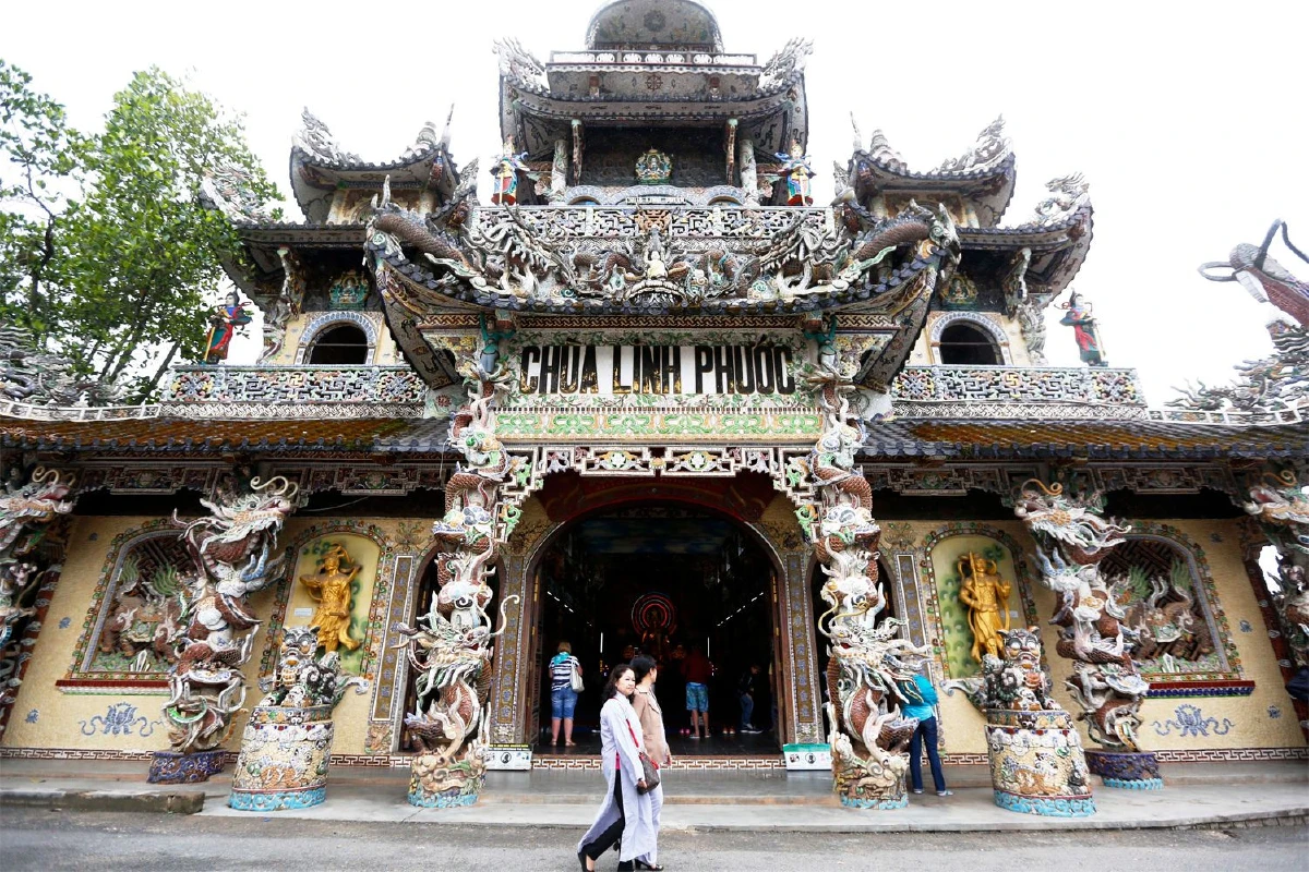 ‘ดาลัด’ ปารีสแห่งตะวันออก สูดกลิ่นหอมของฤดูใบไม้ผลิ