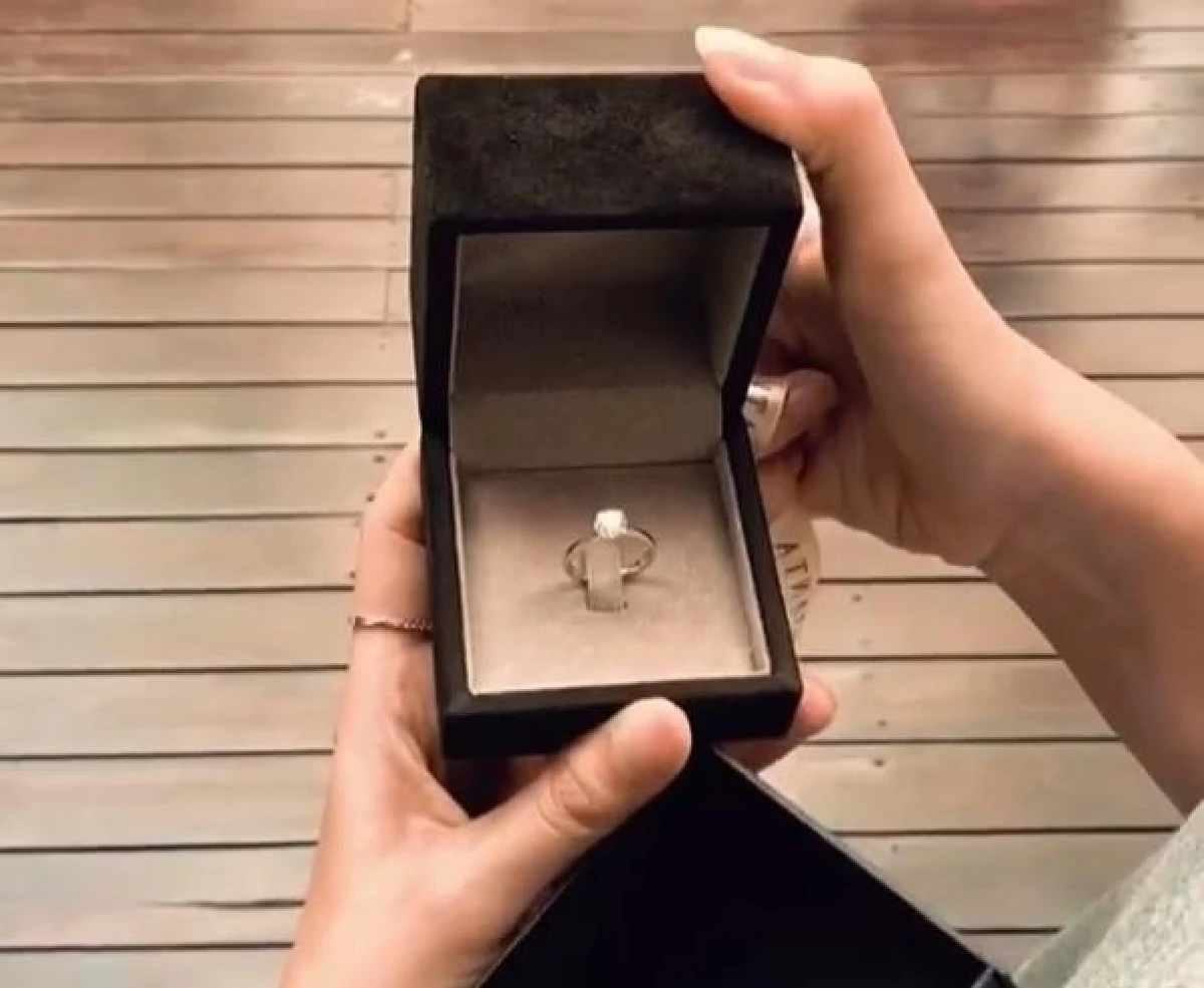 มีลุ้นข่าวดี? เจ็ท ณัฐพงศ์ มอบแหวนเพชรให้ แพตตี้ พิมพาภรณ์ ในวันเกิด