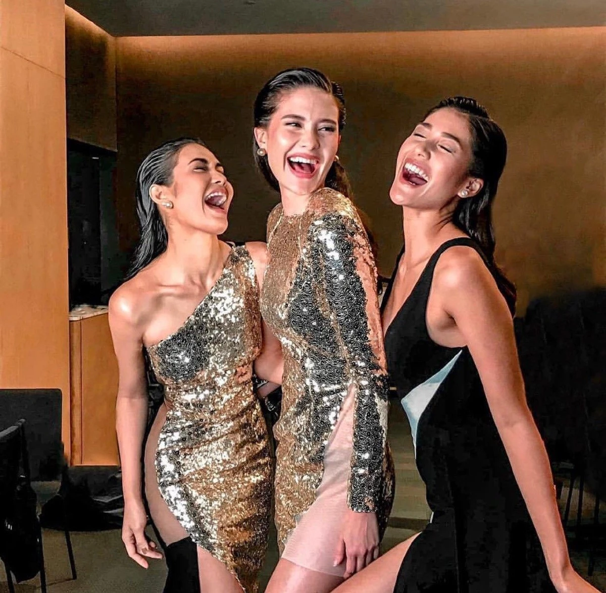 ซูมความปัง! แนท-น้ำตาล-มารีญา สวยยืนสามในใจแฟนนางงาม