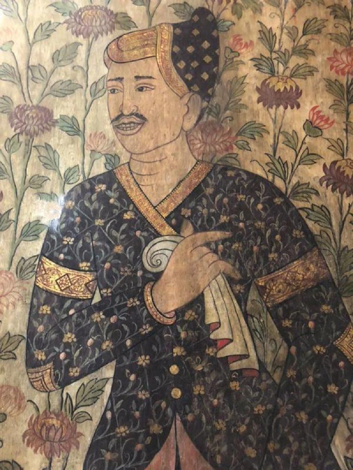 รูปร่างและการแต่งกาย ชนต่างภาษาสมัย ร.3 ที่วัดโพธิ์