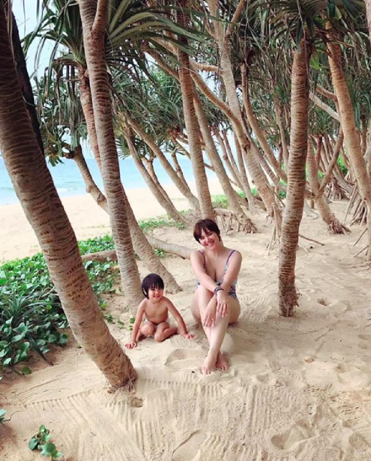 แม่กลับมาแล้ว "ทาทา ยัง" จัดทริปครอบครัวเที่ยวทะเล พร้อมอวดหุ่นที่กลับมาเป๊ะ