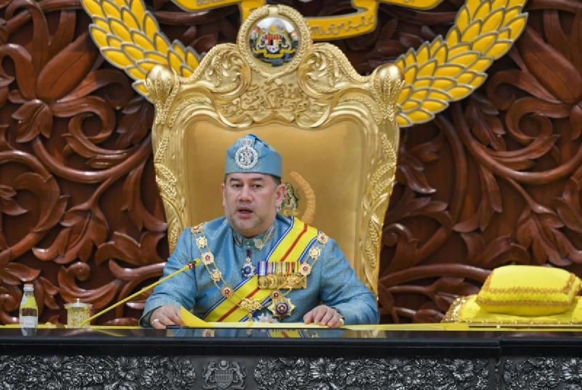 ลือสนั่น สุลต่านมาเลย์ ทรงอภิเสกสมรสนางงามรัสเซีย