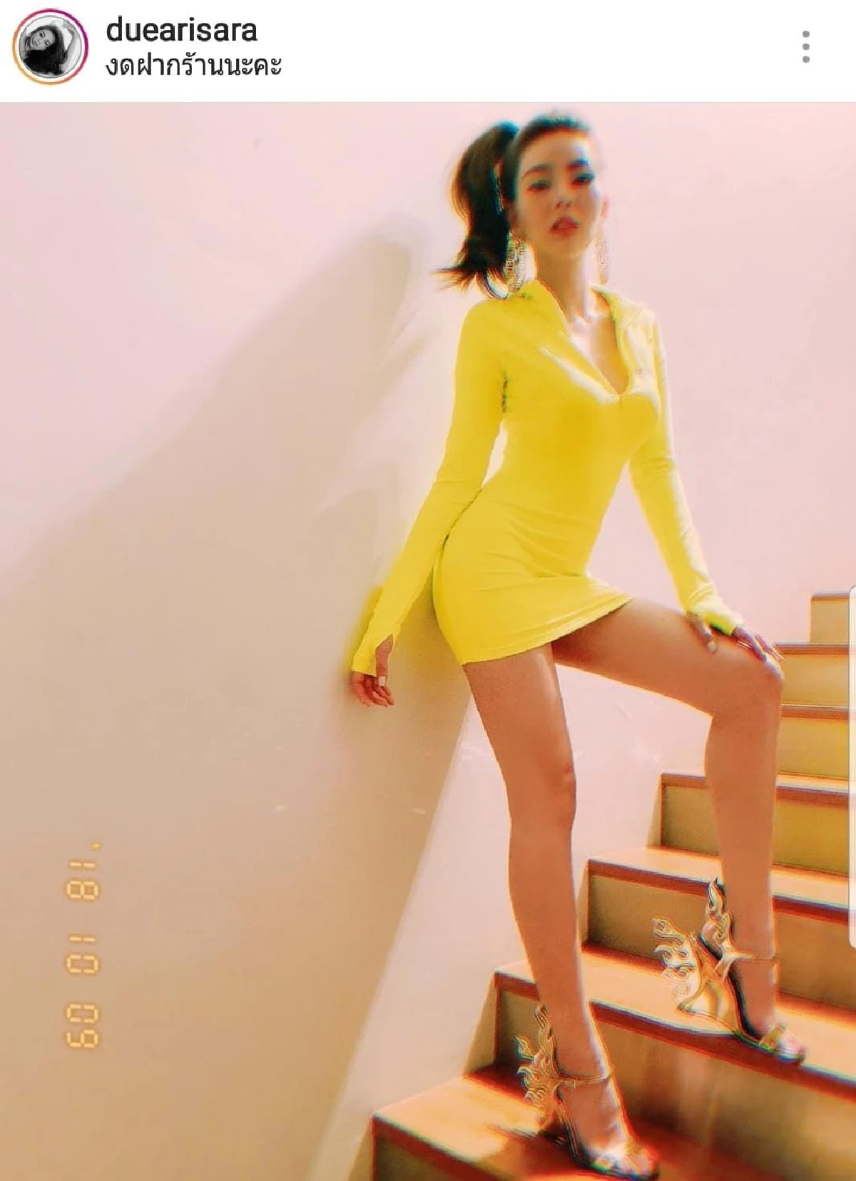 ส่องแฟชั่นสีเจ็บ...ที่เห็นโดดเด่นมาแต่ไกลของเหล่าแฟชั่นนิสต้าวงการบันเทิงไทย