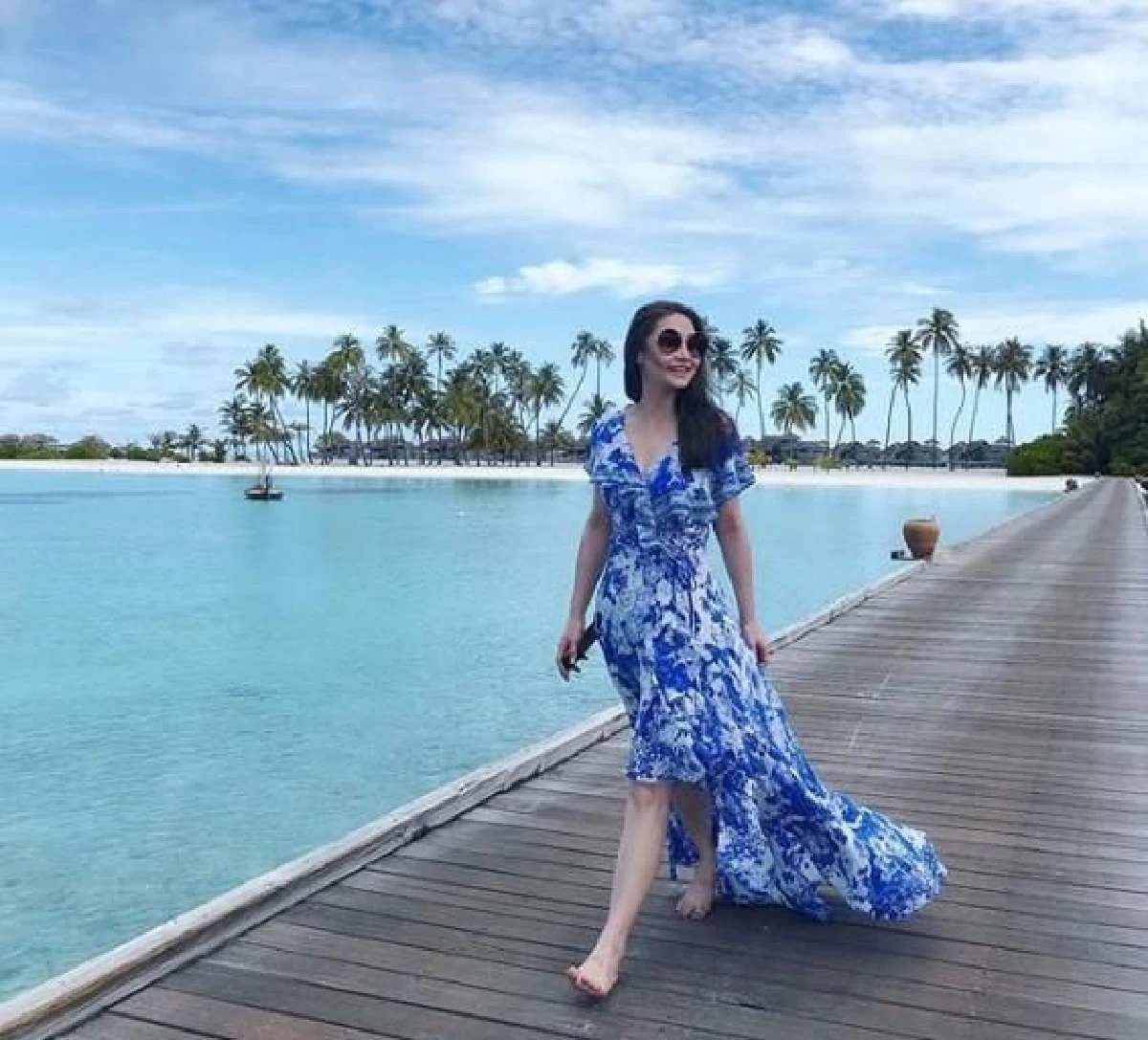 นาตาลี แซ่บสะกดทุกสายตา! สวมบิกินี่โชว์ท่ายากริมทะเลมัลดีฟส์