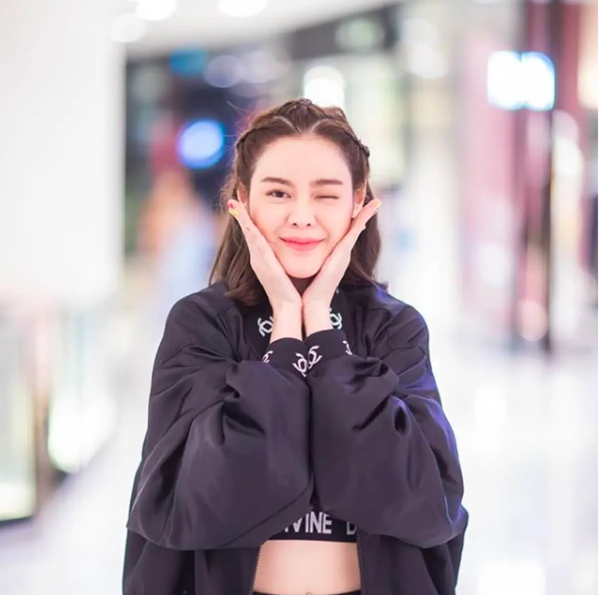 “แนน” น้องสาว “หนิง ปณิตา” เมนต์แซ่บเหน็บ “กรรณ” ตั้งนานไม่โพสต์ทวงเสื้อ “ไอซ์”