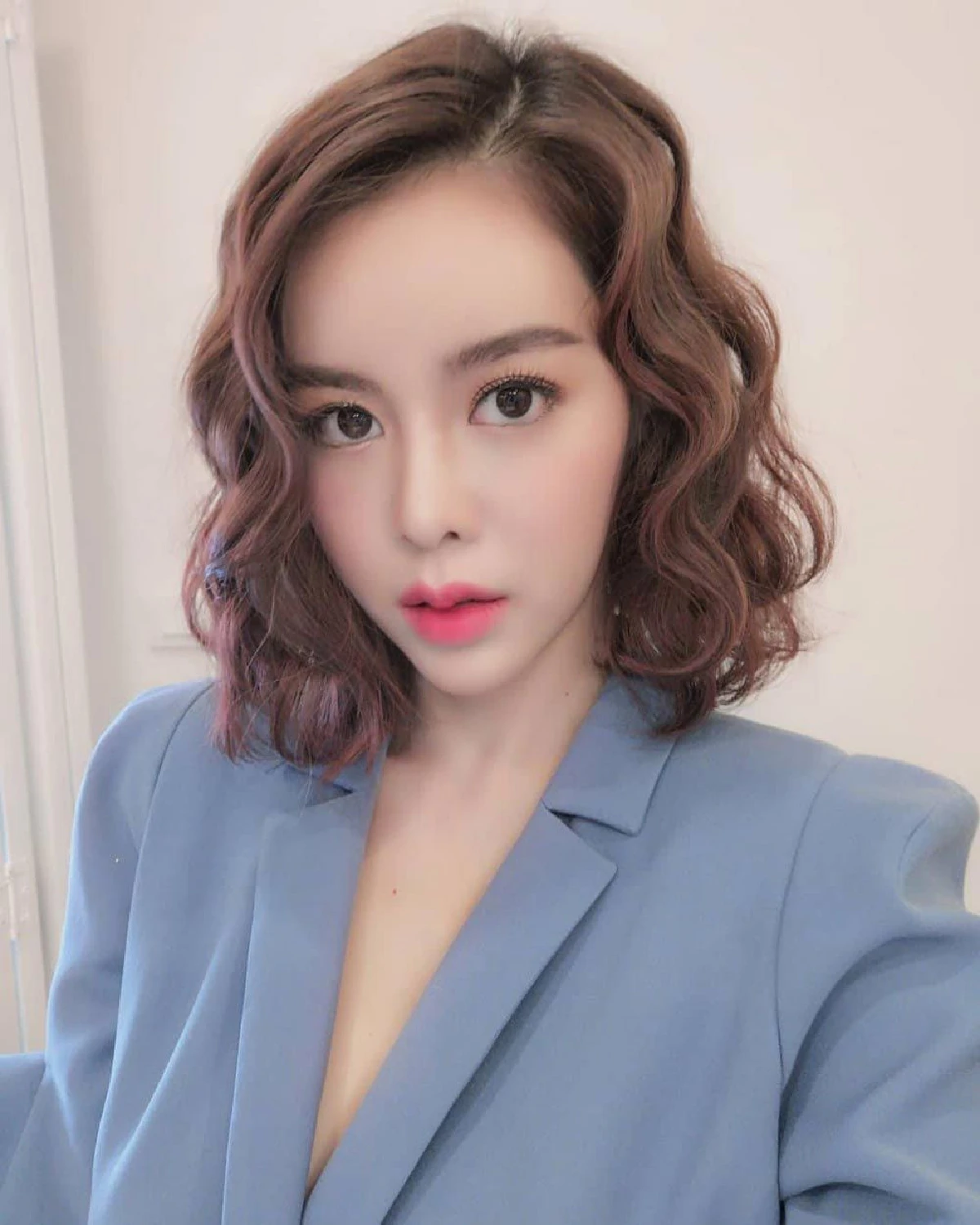 ไอซ์ ปรีชญา โดนแฉไม่เลิก ปล่อยแชทหลุดอ้อนซื้อน้ำหอม-บ่นอยากมีแฟนแล้ว