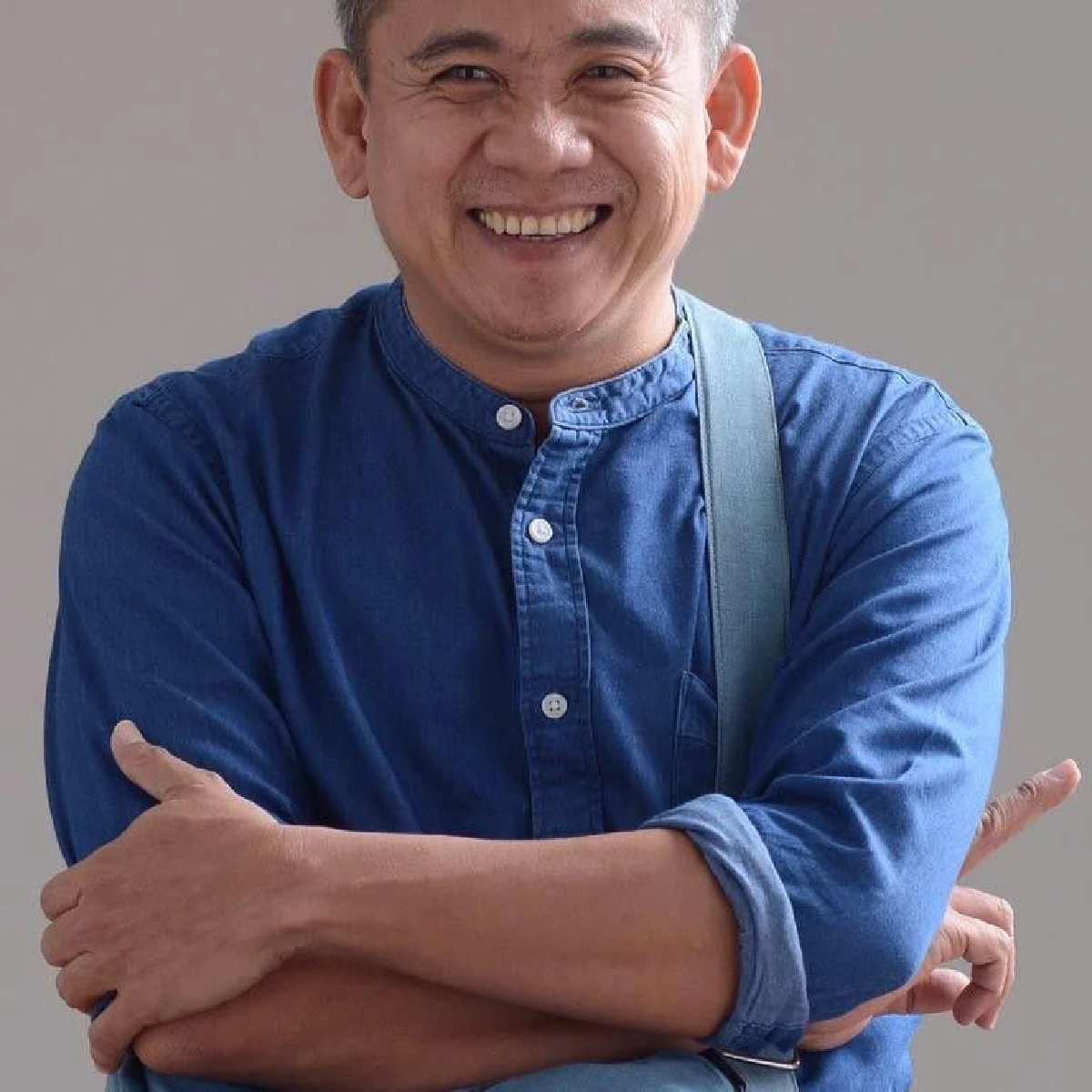 ศุ บุญเลี้ยง โดนกระเบื้องหนัก 4 กก.ตกใส่หัวบนเครื่องบิน บาดเจ็บเย็บ 7 เข็ม