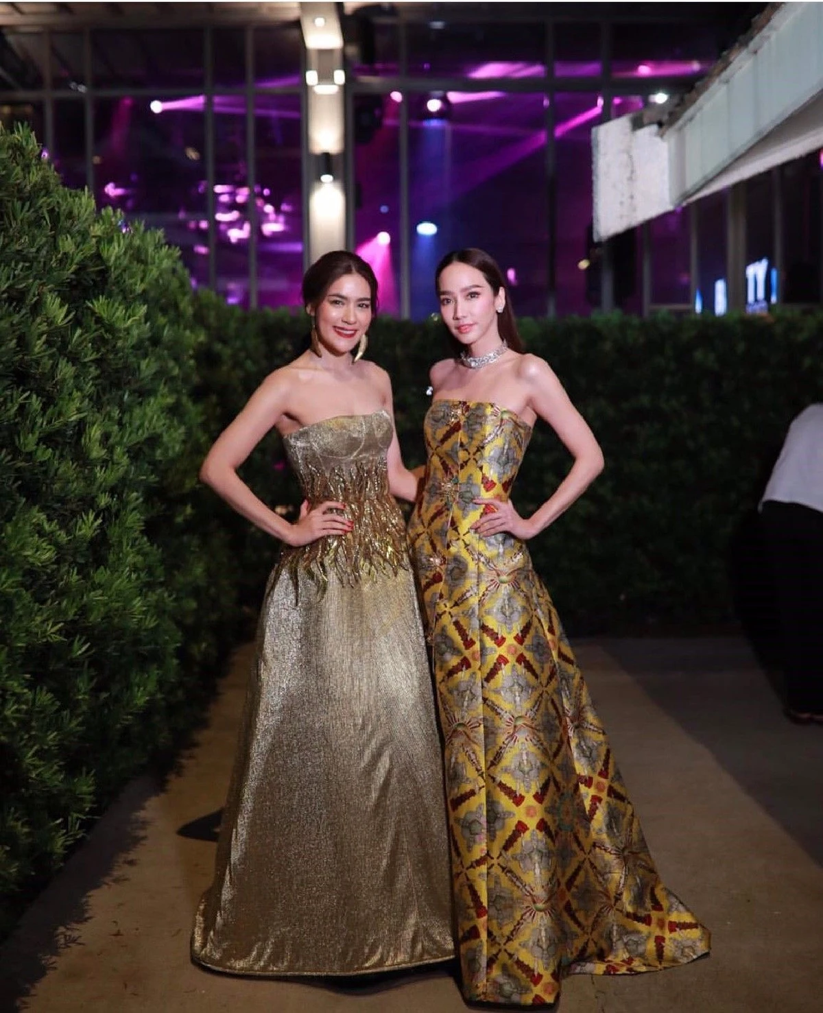 สวยเกินต้าน! อั้ม พัชราภา เดินแบบฟินาเล่ในงาน ELLE Beauty Radar