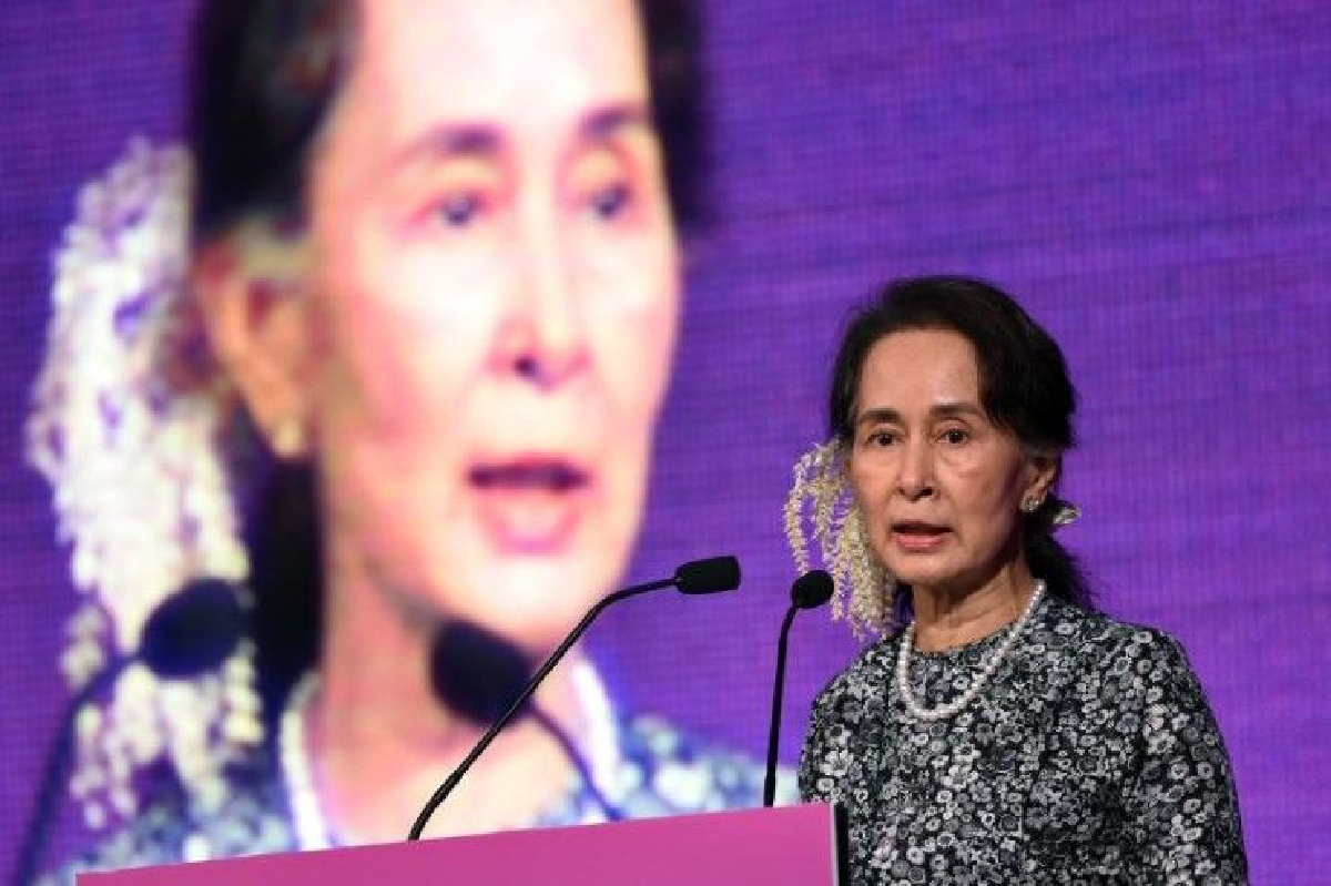 กรุงปารีสเตรียมริบรางวัลกิตติมศักดิ์นางซูจี กรุงปารีสเตรียมริบรางวัลกิตติมศักดิ์นางซูจี