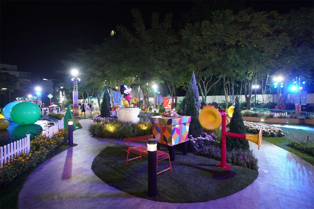 สัมผัสโลกของ‘มิกกี้เมาส์’ @คิง เพาเวอร์ รางน้ำ