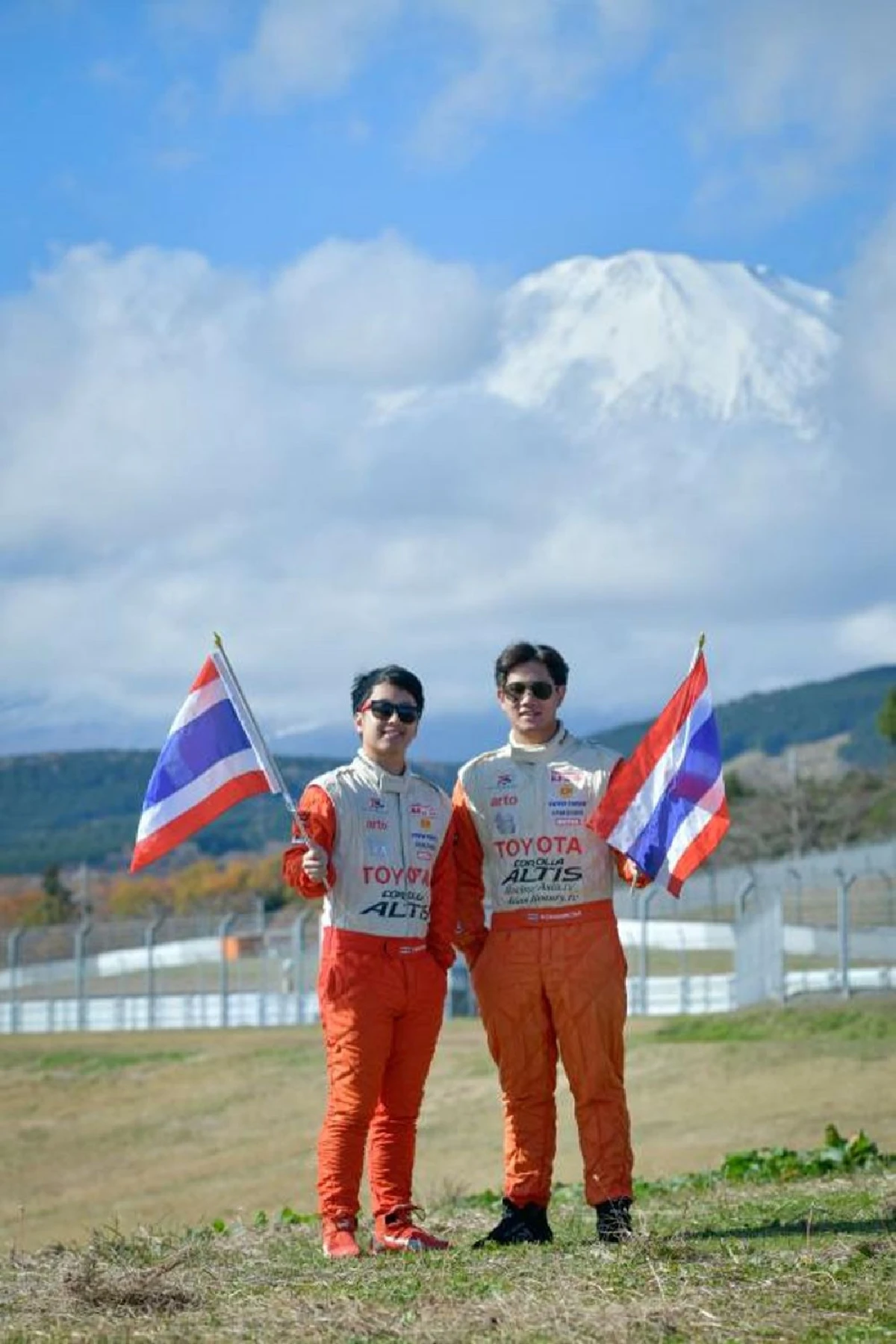 สองนักขับหัวใจซิ่ง ประสบการณ์คือครู