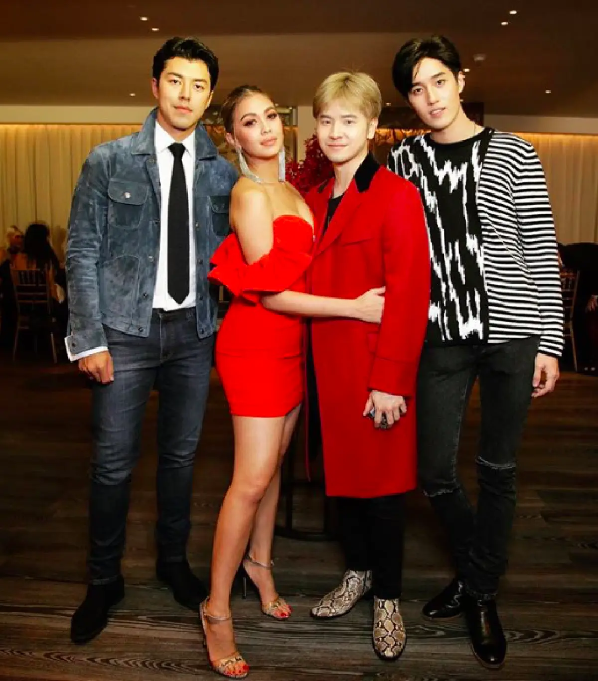 ส่องภาพ “แพร วทานิกา” จัดดินเนอร์สุดหรู เหล่าดาราคนดังร่วมงานเพียบ