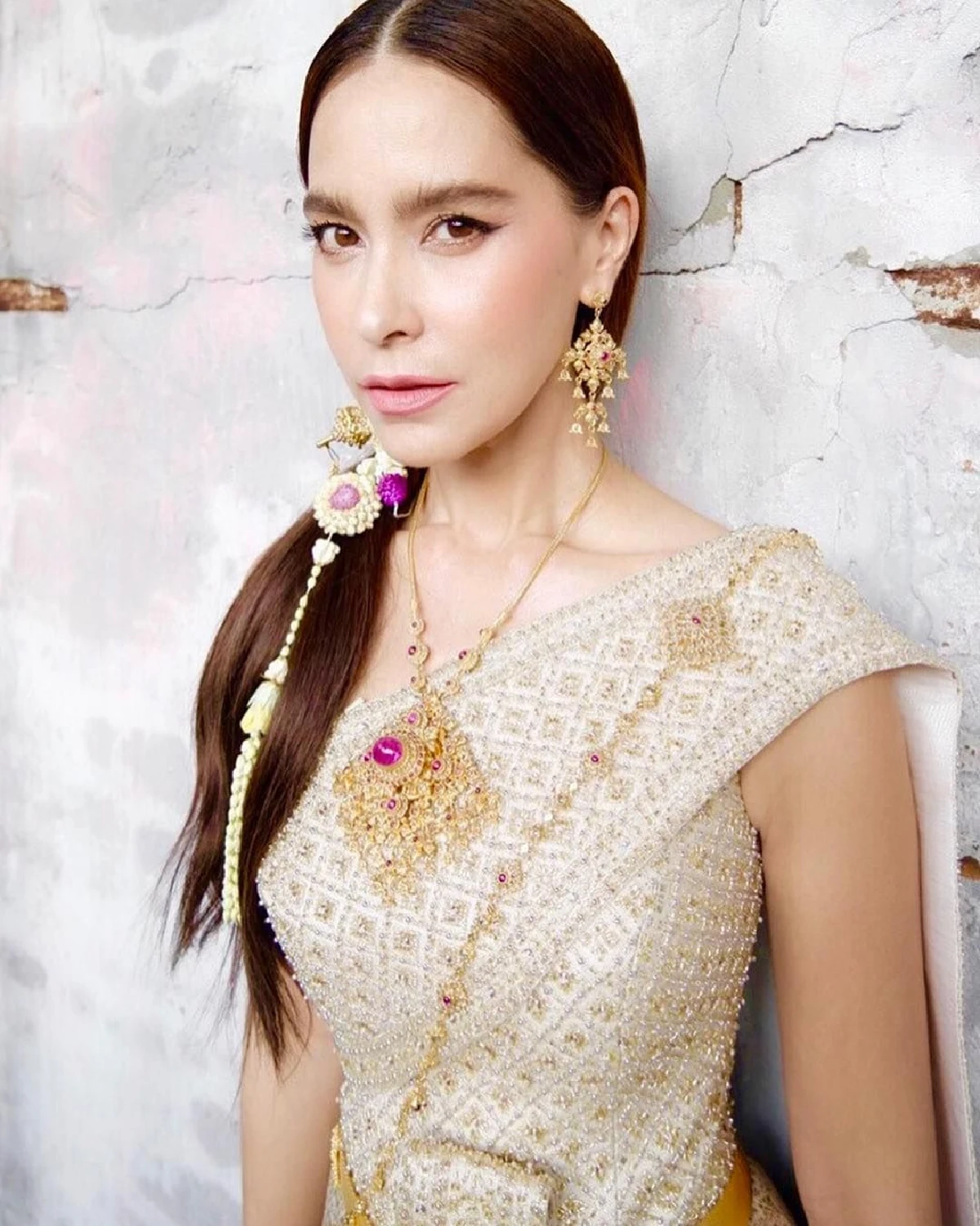 สวยไม่สร่าง! ส่องภาพ “มาช่า” ในขุดไทยจักรพรรดิ งดงาม เลอค่ามาก