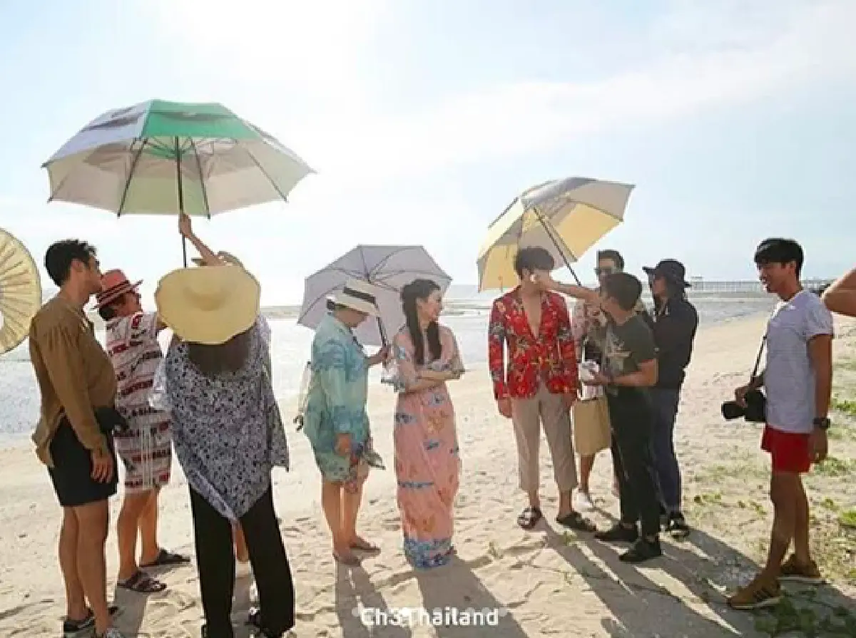 ส่องภาพความสนุกสนาน เบื้องหลังถ่ายปฏิทินดาราช่อง 3 ปี 2562