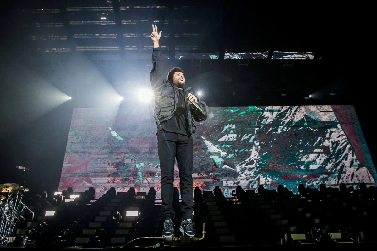 The Weeknd จัดเต็มความมันส์ส่งท้ายปี 2018 ได้อย่างสมบูรณ์แบบ