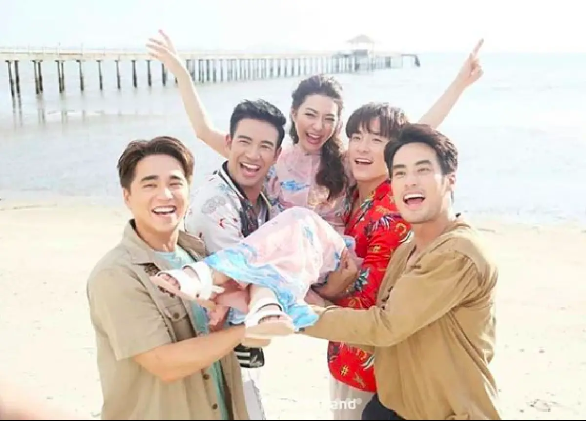 ส่องภาพความสนุกสนาน เบื้องหลังถ่ายปฏิทินดาราช่อง 3 ปี 2562