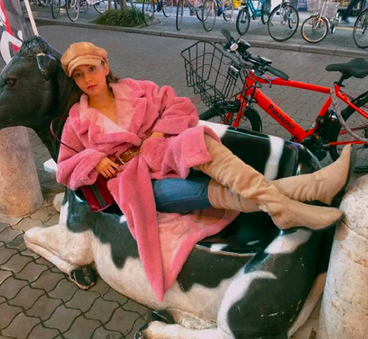 “เป้” ว่าไง “คาริสา” โพสต์ภาพคู่ พร้อมแคปชั่นเด็ด หลังฝ่ายชายบอกโสดเป็นปีแล้ว