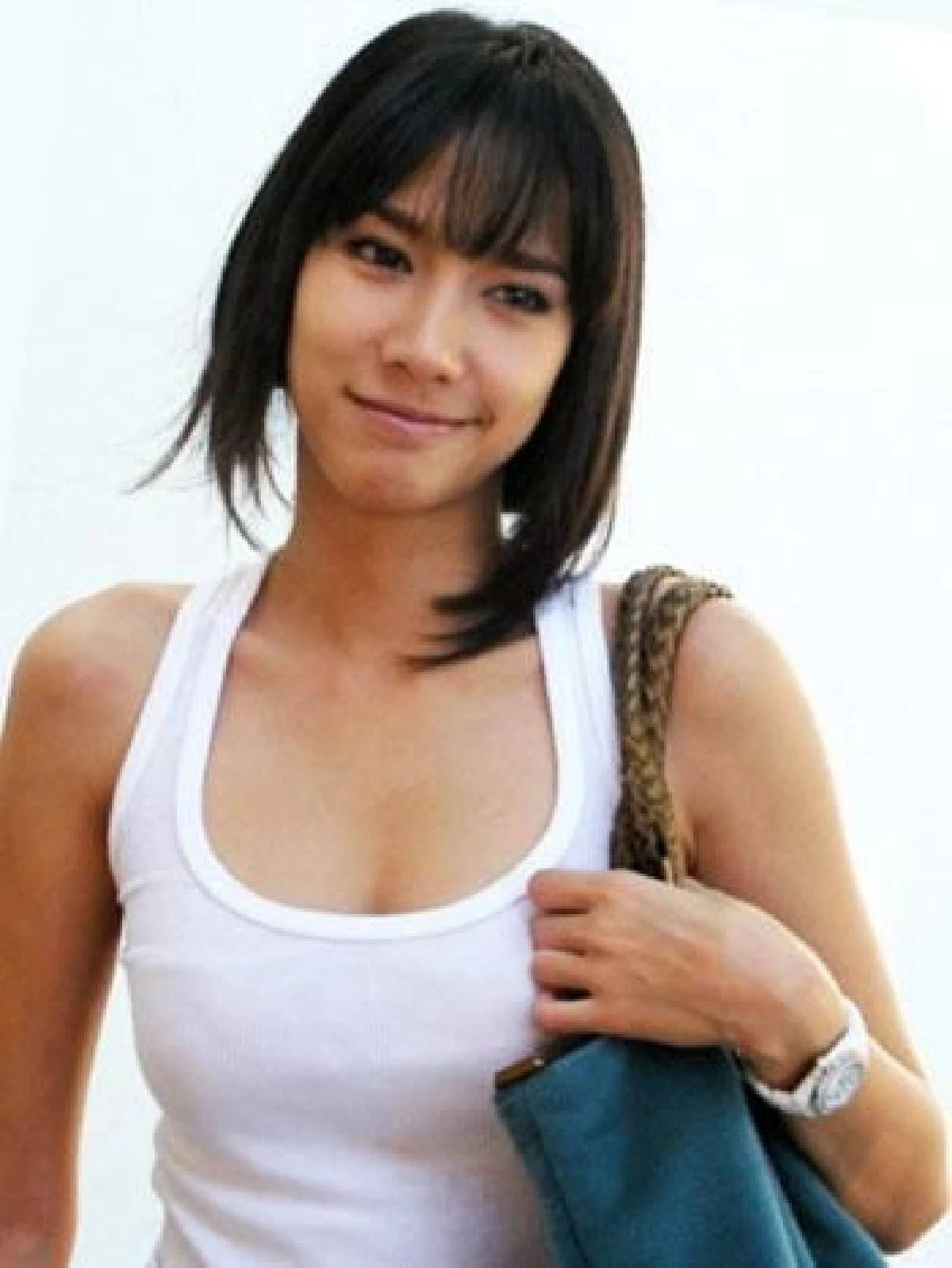 ตามดูพัฒนาการความสวยของซุปตาร์ตัวแม่ “อั้ม พัชราภา” ตั้งแต่เข้าวงการจนถึงปัจจุบัน