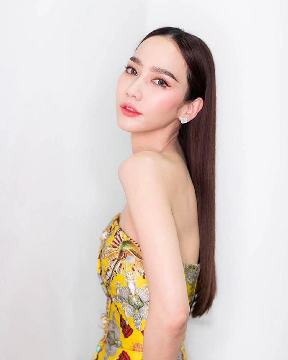 ตามดูพัฒนาการความสวยของซุปตาร์ตัวแม่ “อั้ม พัชราภา” ตั้งแต่เข้าวงการจนถึงปัจจุบัน