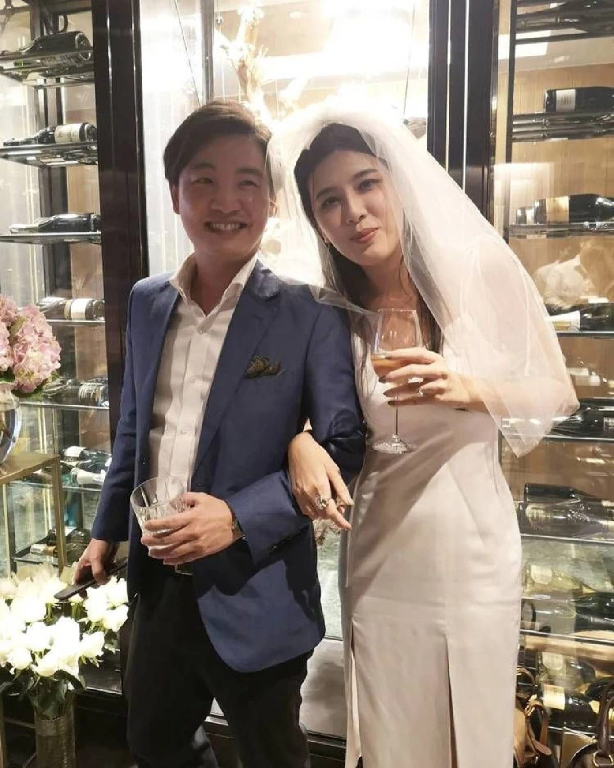 8 ปีที่รอคอย! “บี มาติกา” ถูกแฟนหนุ่ม ”ไฮโซกร” ทำเซอร์ไพรส์คุกเข่าขอแต่งงาน