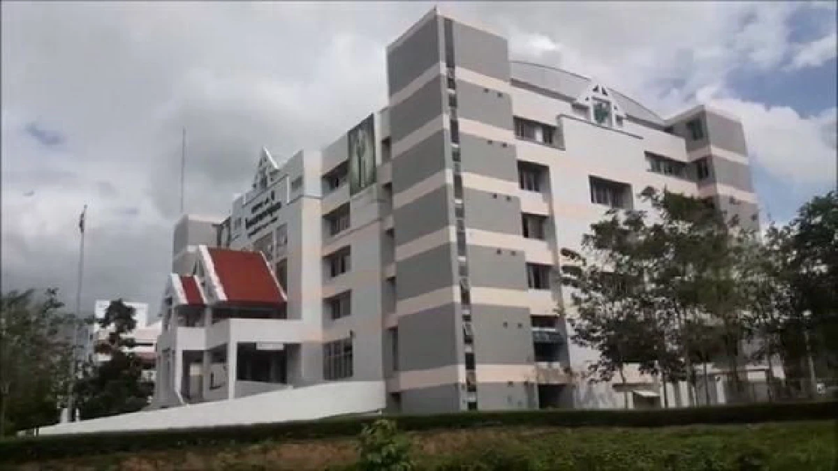 กลุ่มเศรษฐีใจบุญมอบเงินร.พ.ทุ่งสงช่วยผู้ป่วยโรคหัวใจและหลอดเลือด