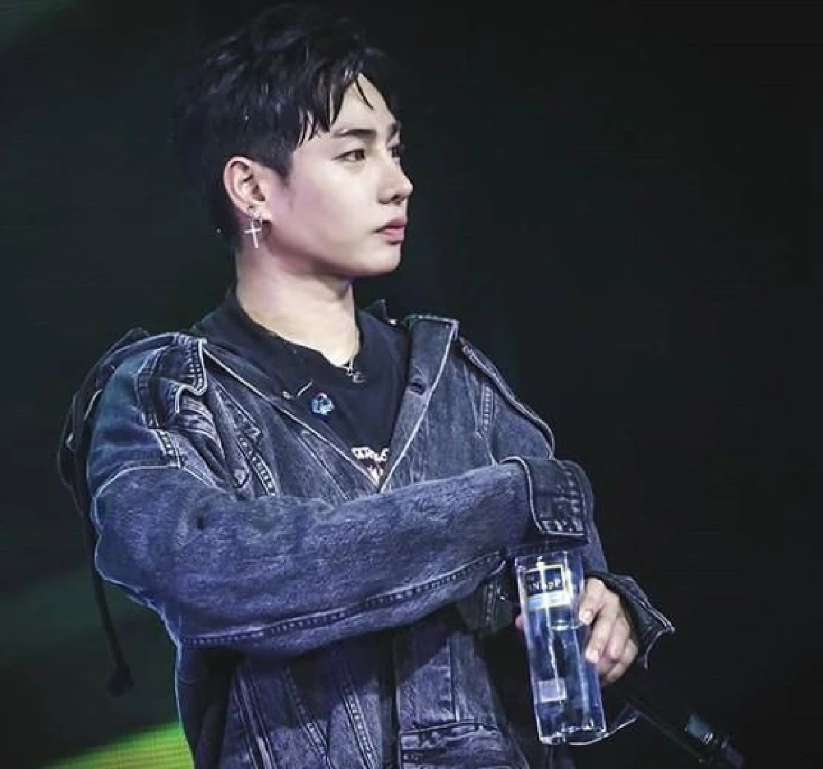 นุชใจละลาย! เป๊ก ผลิตโชค อวดซิกแพคเคียงข้างนางแบบสาวแซ่บ