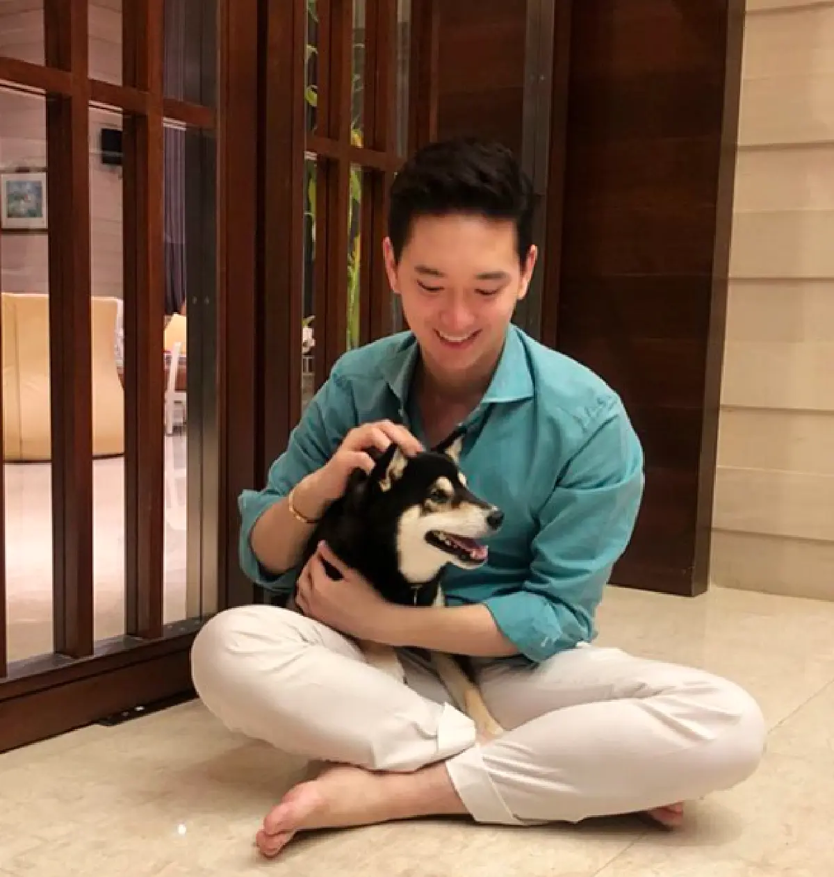 “ไฮโซจิมมี่” มอบของขวัญแบรนด์หรูให้ “อั้ม พัชราภา” ในวันเกิดอายุ 40