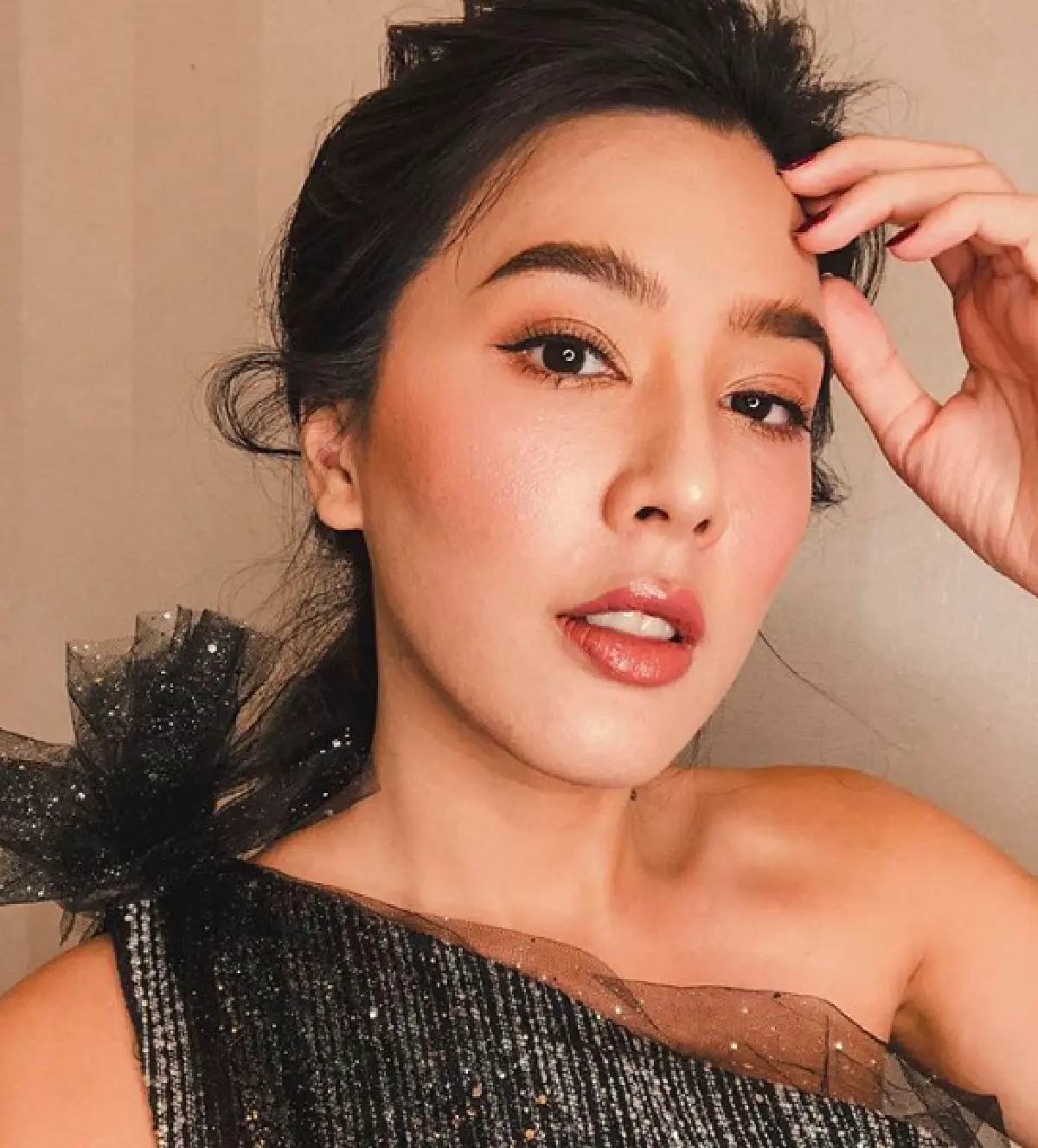 8 ปีที่รอคอย! “บี มาติกา” ถูกแฟนหนุ่ม ”ไฮโซกร” ทำเซอร์ไพรส์คุกเข่าขอแต่งงาน