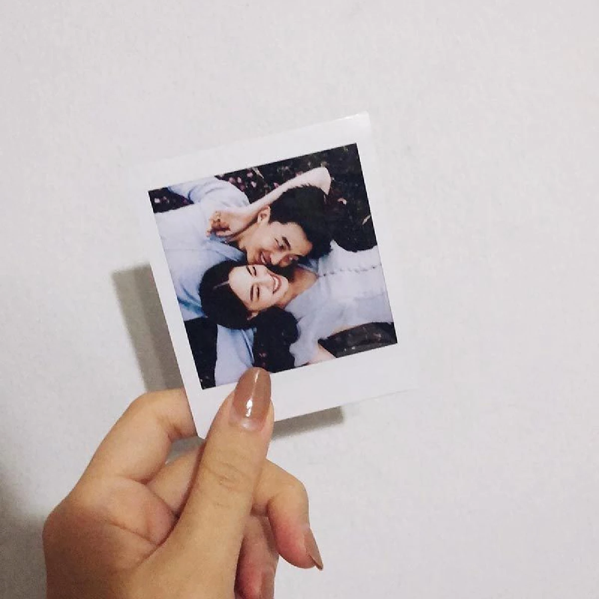 ว่าที่เจ้าสาวคนต่อไป สายไหม มณีรัตน์ ควงแฟนหนุ่มเดินสายแจกการ์ดวิวาห์แล้ว