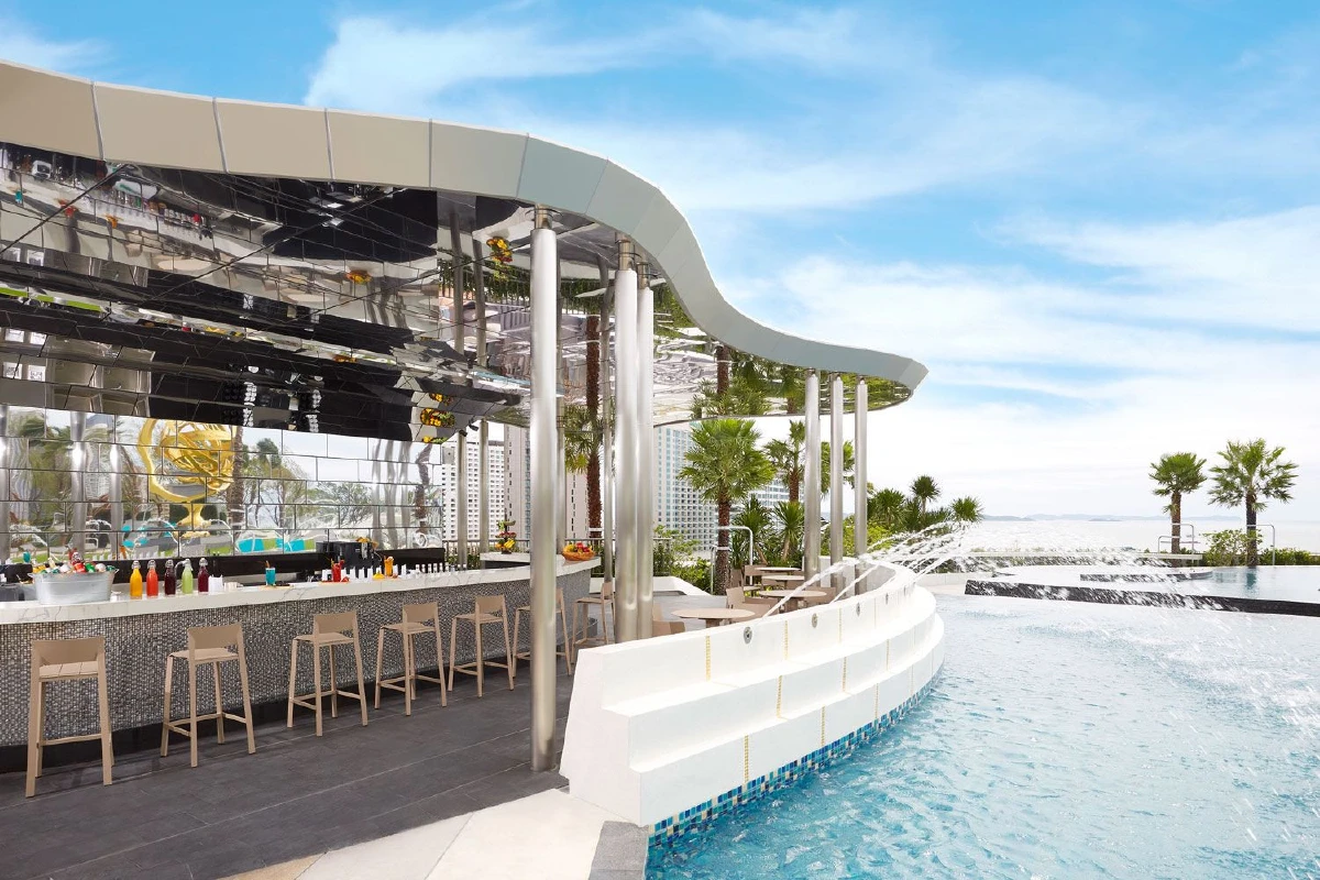 แกรนด์ เซนเตอร์ พอยต์ พัทยา พาให้หลงรักพัทยา (อีกครั้ง)